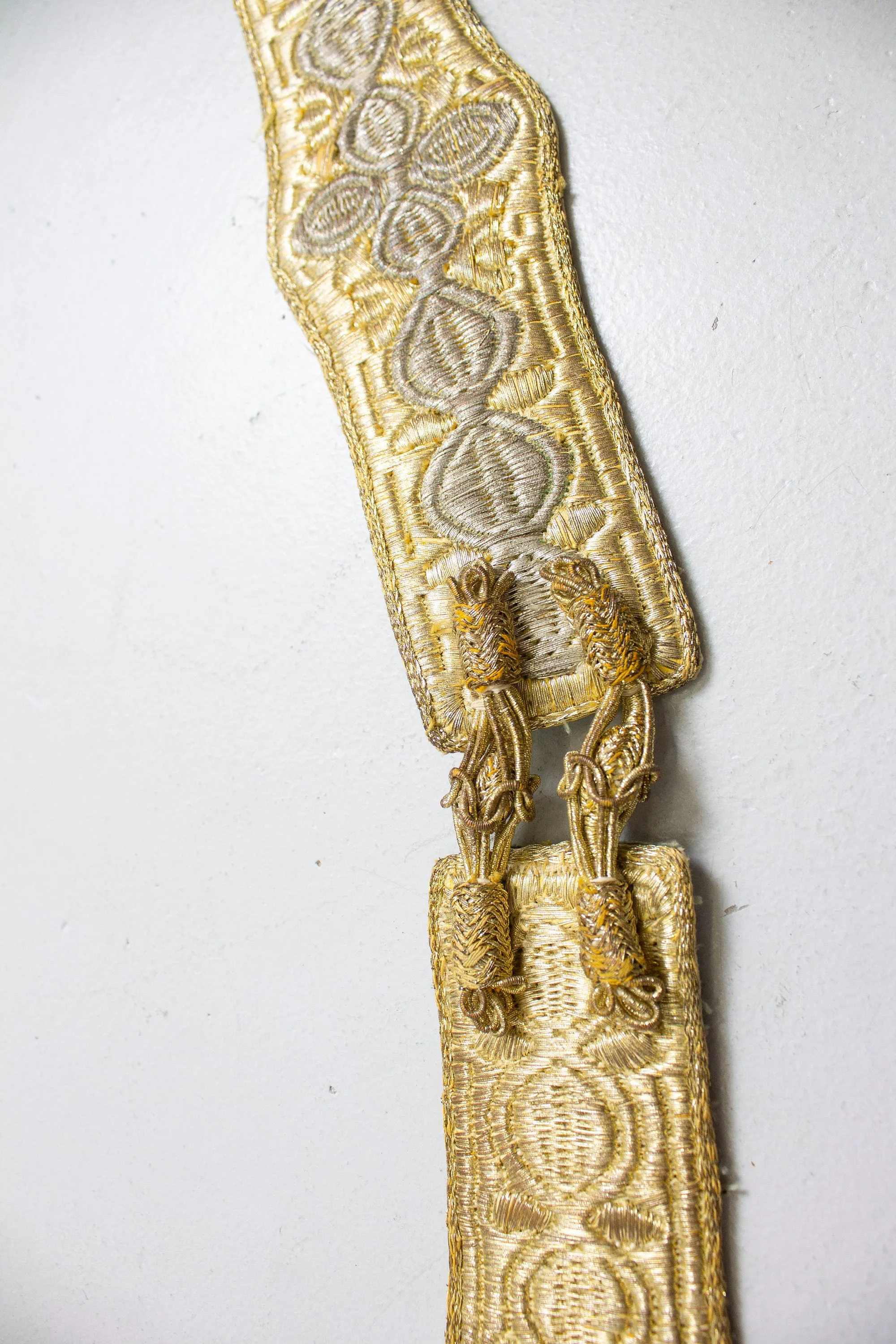 1960s Belt Gold Bullion Metallic Waist Cinch M / L