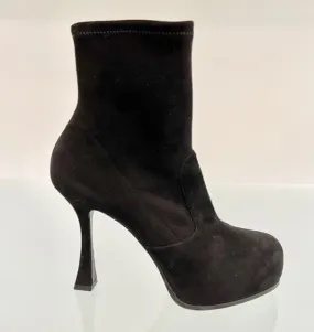 1Q180Z1001T00059000 Suede platform bootie