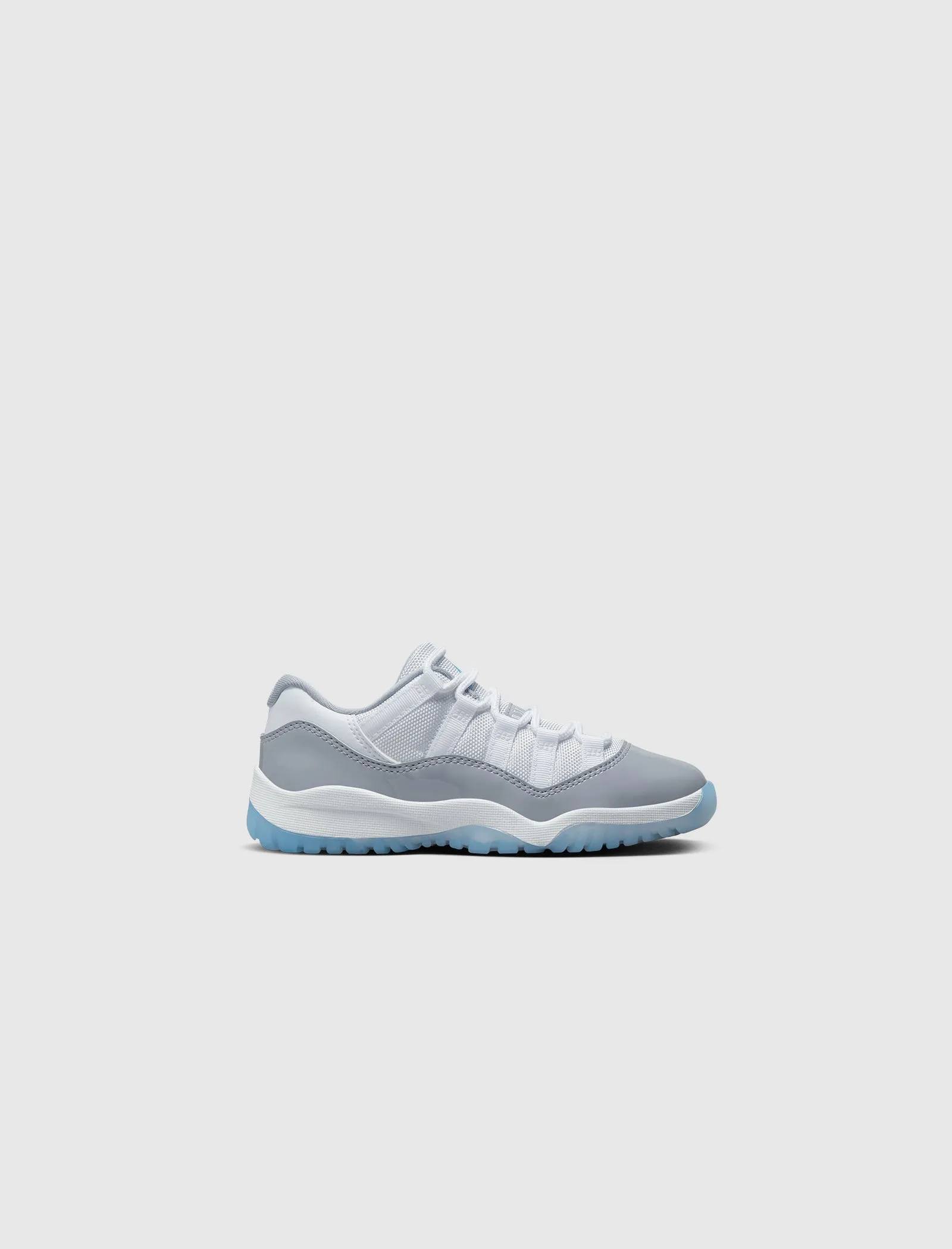 AIR JORDAN 11 RETRO LOW "CEMENT GREY" PS