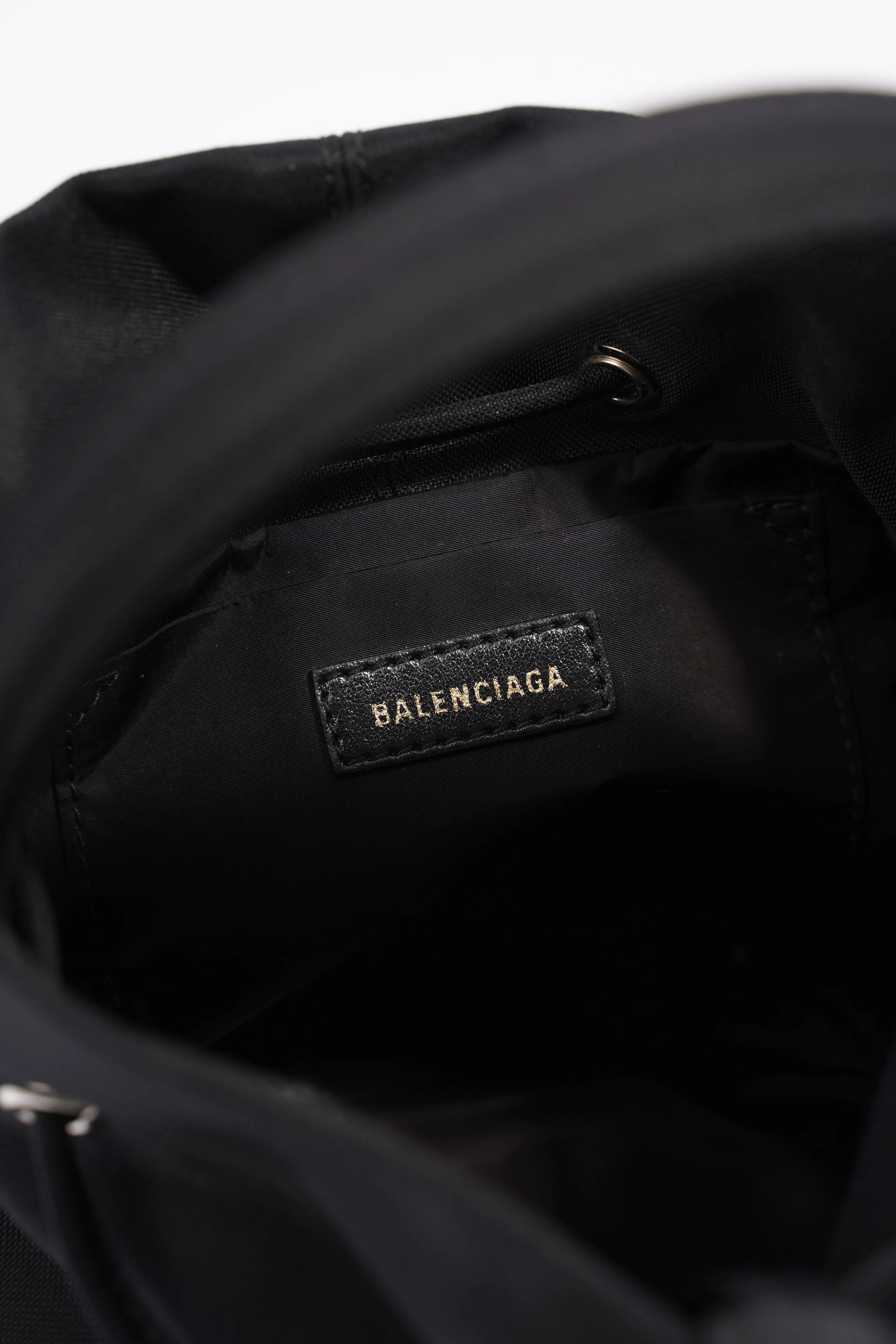 Balenciaga Wheel Bucket Bag Black / White Nylon