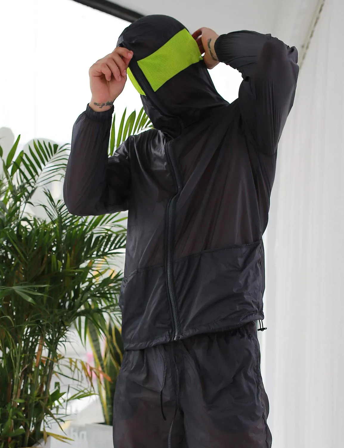 Translucent Quick-Dry Sport Long Sleeve Hooded Jacket S2902